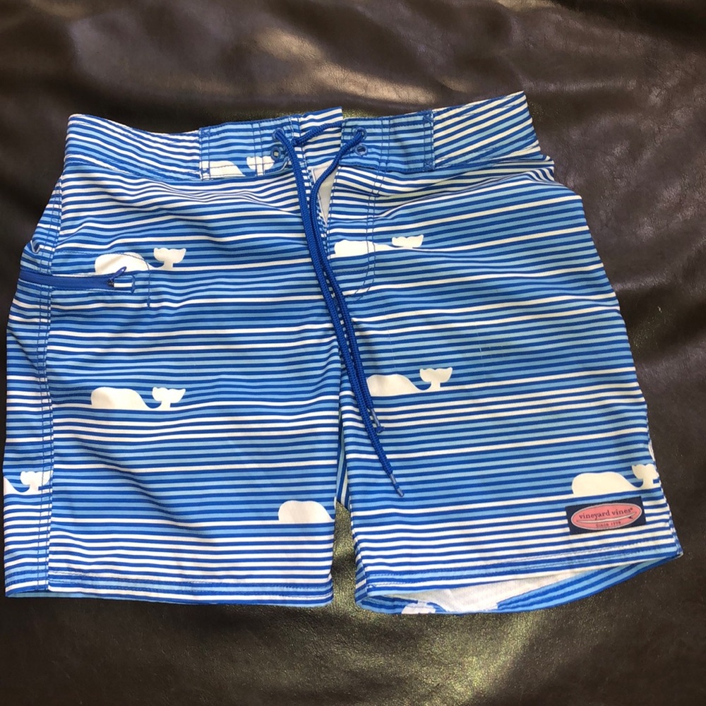 VINEYARD VINES blue swim trunks, no liner